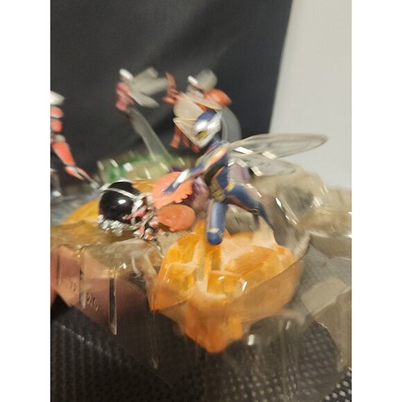 Disney Marvel Ant-Man and Wasp Exclusive 5-Piece (1 Missing) PVC Figure Play Set - Picture 11 of 12